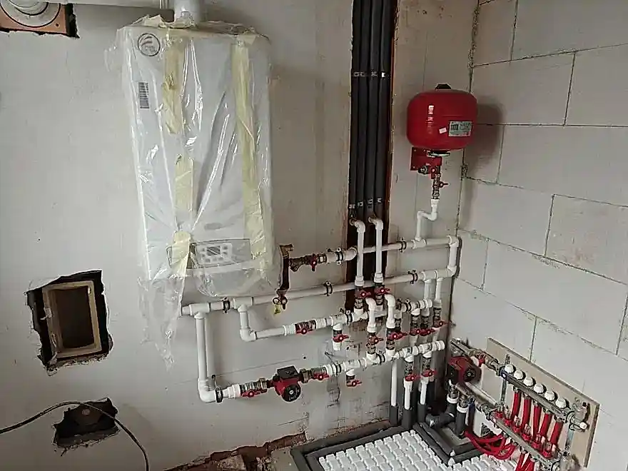 Монтаж сантехники (собранные коллектора)